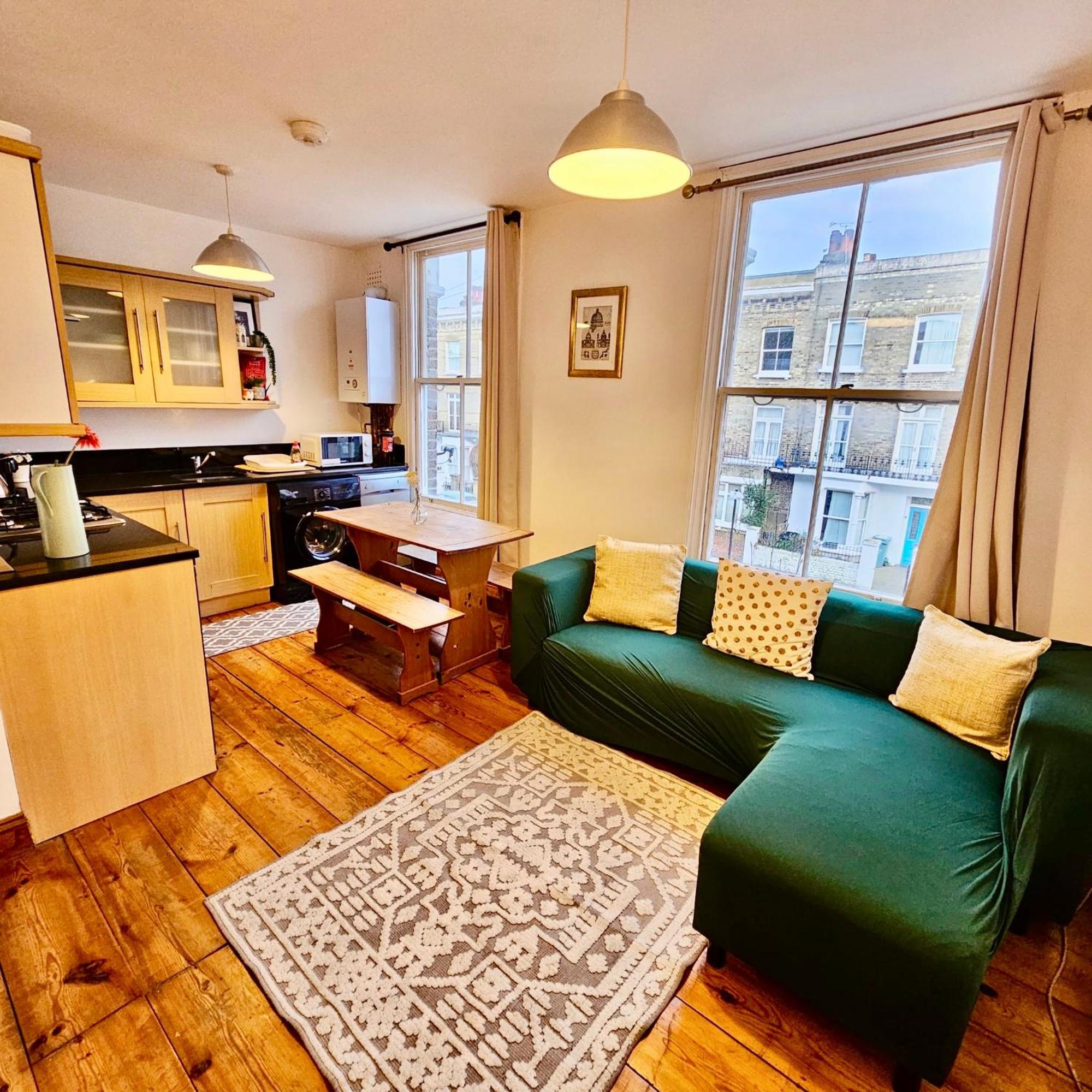 Lovely 1 Bed Apartment 2 Min To Station Londra Esterno foto